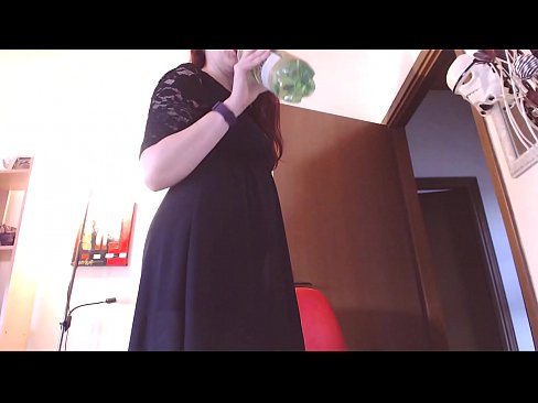 ❤️ Submetiĝema sklavo, kiu amas malpurajn kaj bongustajn kalsonojn, estas devigita masturbi post rigardado de ĉi tiu video! Faka video  ĉe ni ☑